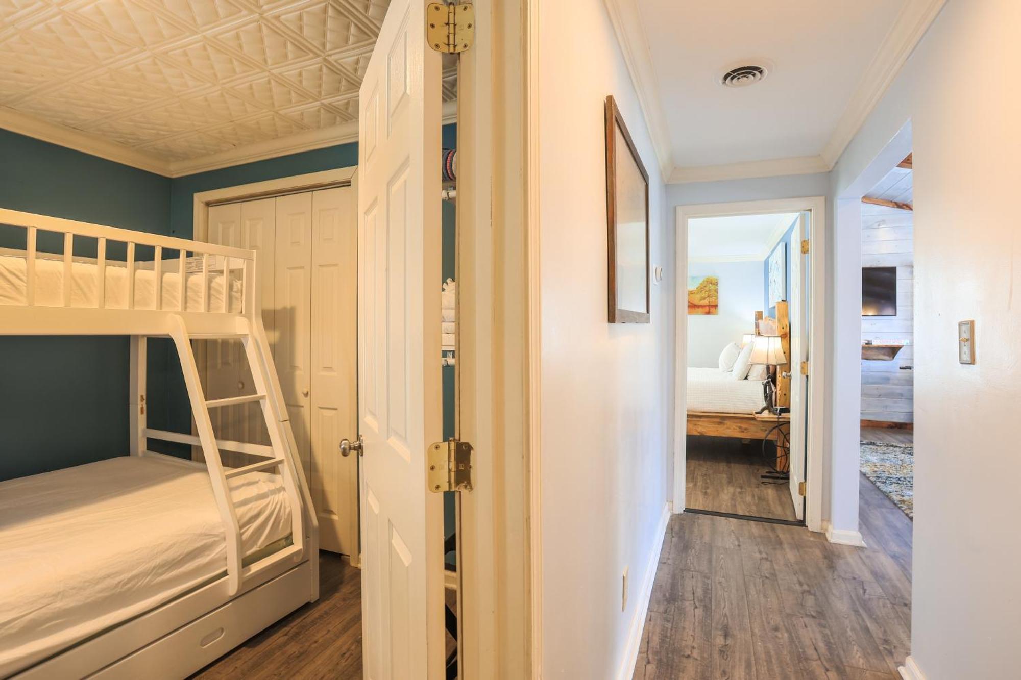 Relaxing 3Br Cottage 1 Mile To Main St Attractions Views Гетлинбург Екстериор снимка
