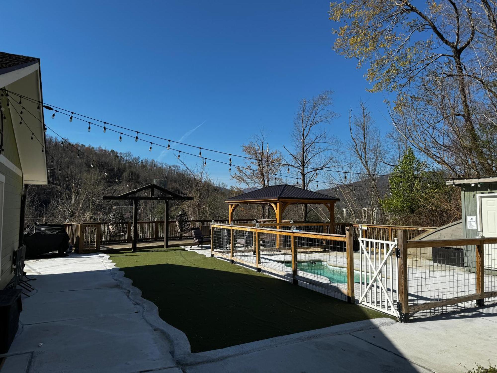 Relaxing 3Br Cottage 1 Mile To Main St Attractions Views Гетлинбург Екстериор снимка
